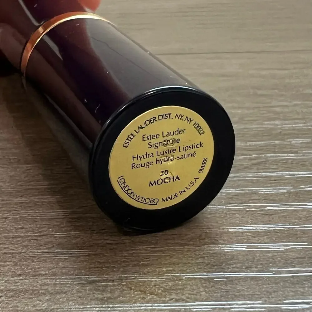 Estée Lauder Long Lasting Lipstick Mocha 28